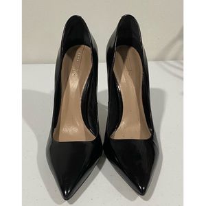 Classic ALDO black stiletto pumps